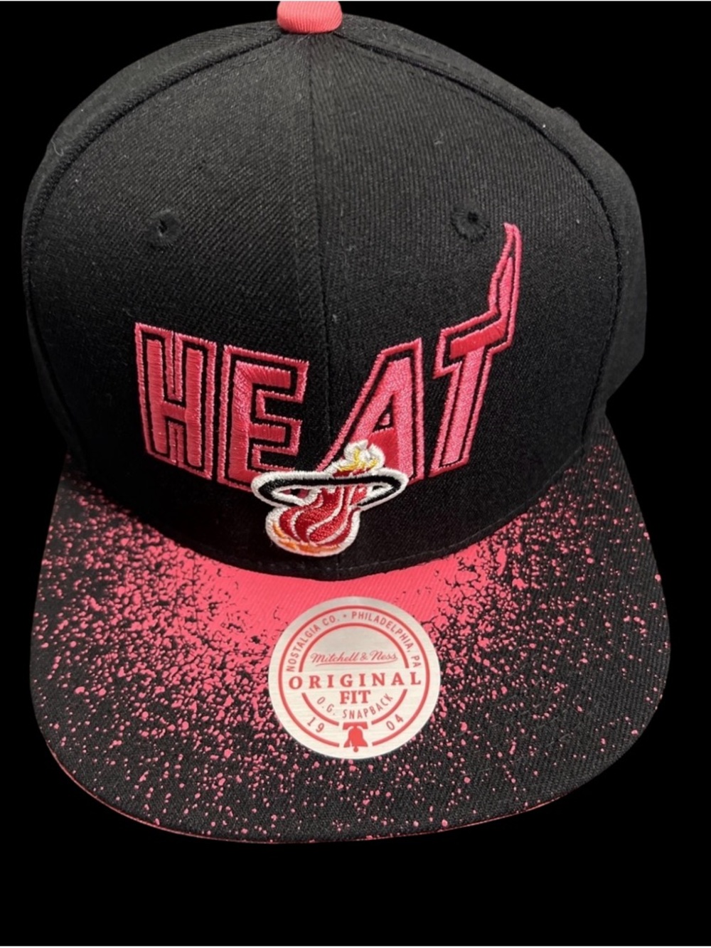 New Miami HEAT Snapback Hat in Black and Pink